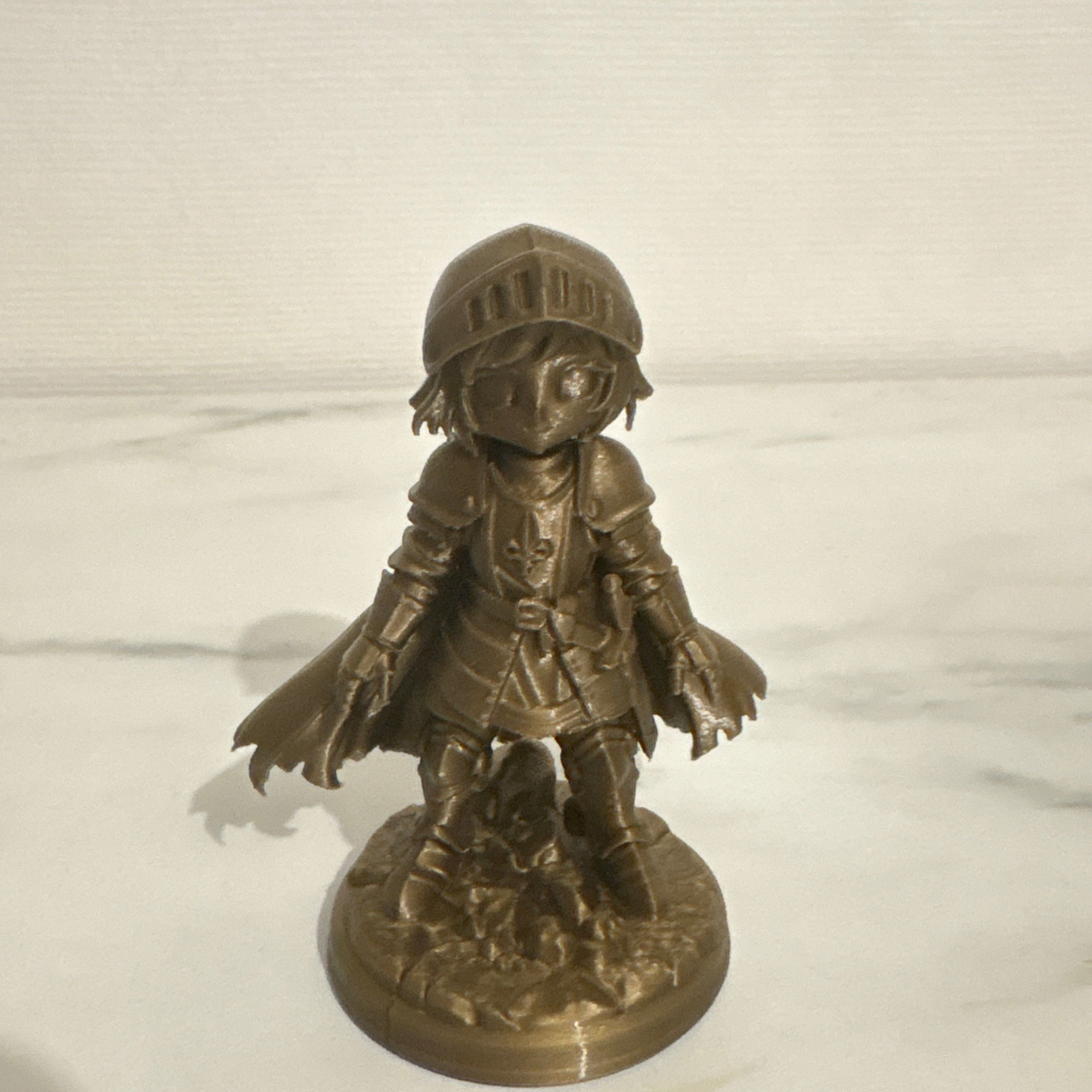 Figurine médiévale – finition PLA Gold (effet Bronze) ✨